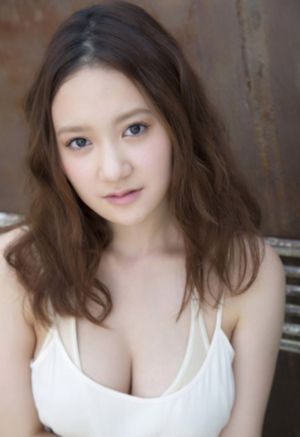 洛葳